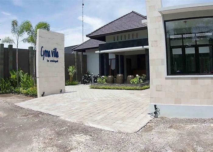 Villa M Two *